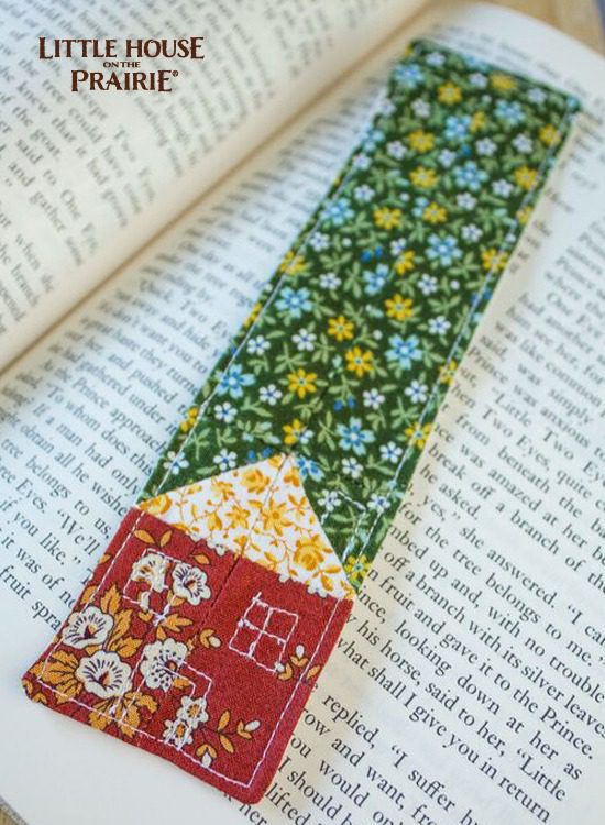 Simple quilted house bookmark - inspired by Little House on the Prairie