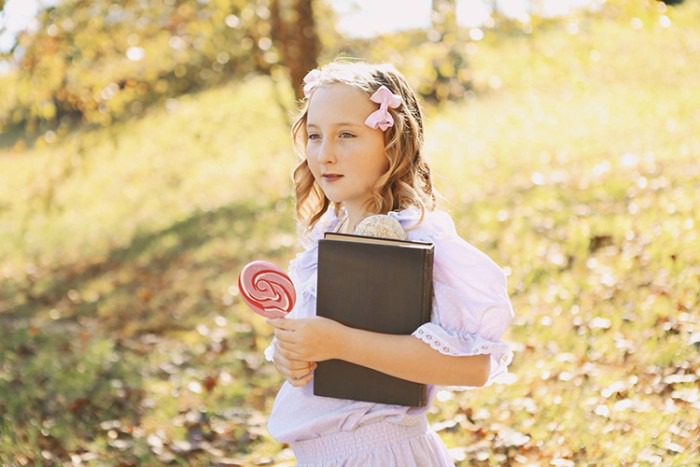 Little House on the Prairie inspired photo shoot by Danielle Pousette