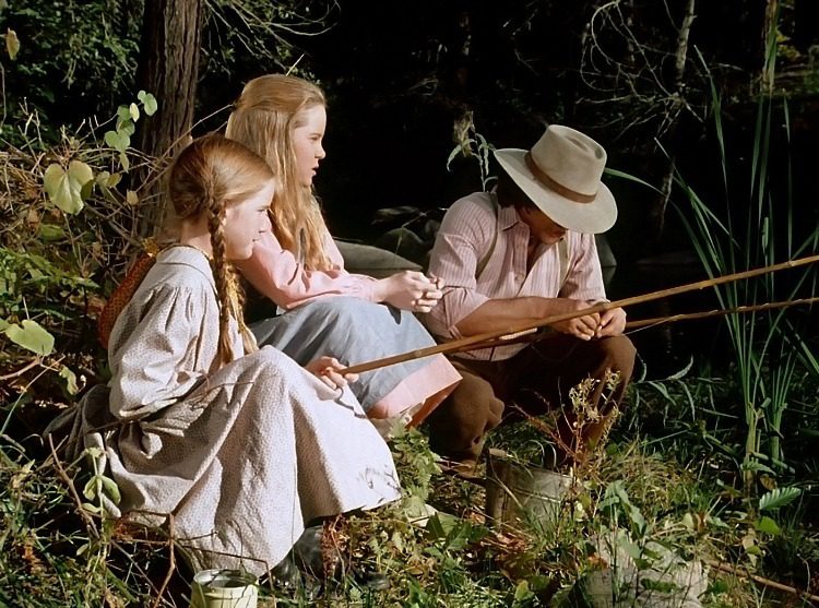 Mary and Laura fishing with Pa on Little House on the Prairie